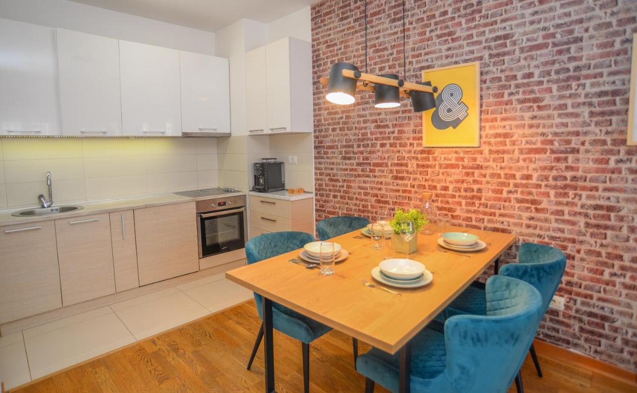 Lovely Apartment At City Quart Podgorica Bagian luar foto